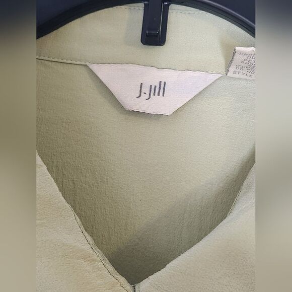 J.Jill L TeeGreen 100%SILK LngSlv Ruffles Shoulder Buttons Up Women Shirt Blouse - Picture 2 of 6